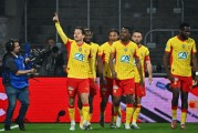 4-1！法甲劲旅踢爆图卢兹，强势挺进决赛，球迷冲入场内疯狂庆祝